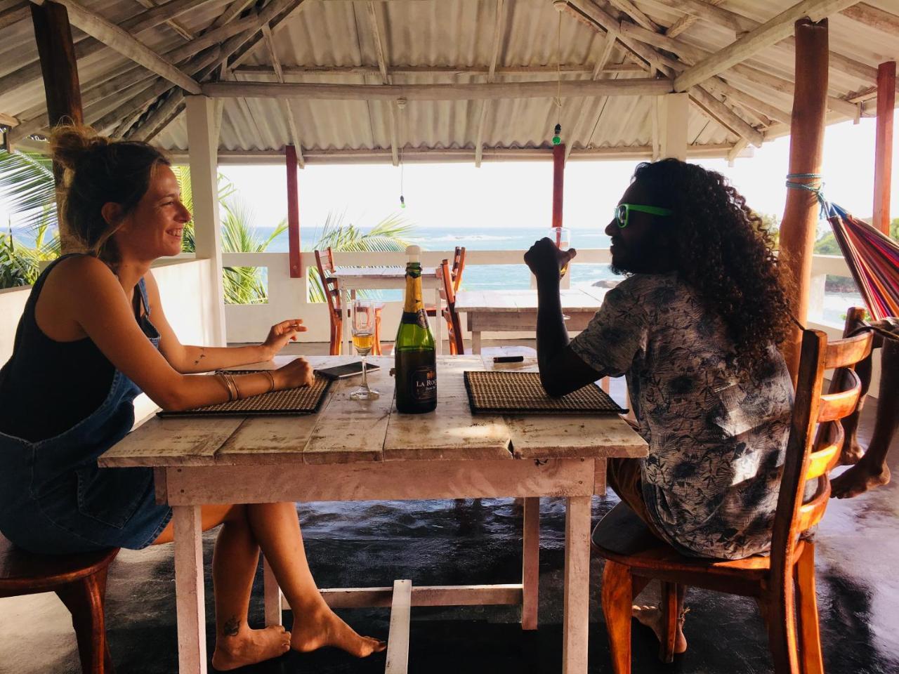 Amour Surf Tangalle Ngoại thất bức ảnh